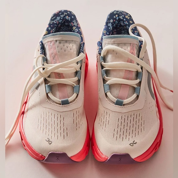 FP Movement x On Cloudmonster Sneakers - Picture 2 of 2